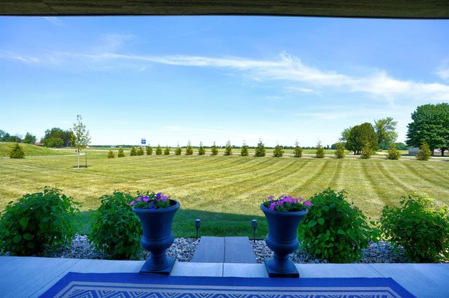 184 Queens Creek Drive, Frankenmuth, MI 48734