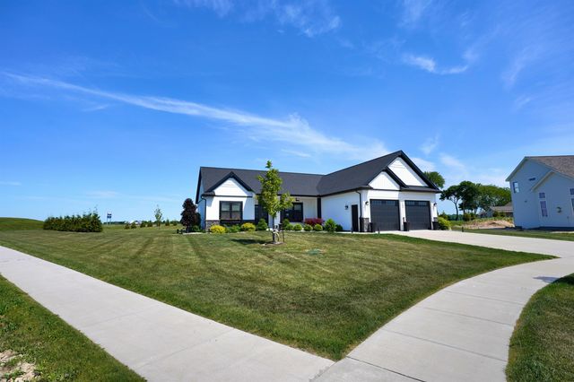 184 Queens Creek Drive, Frankenmuth, MI 48734