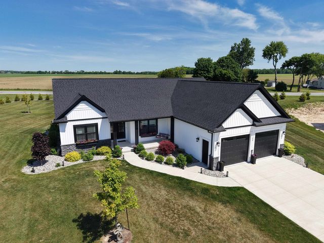 184 Queens Creek Drive, Frankenmuth, MI 48734