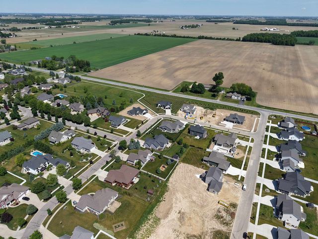 184 Queens Creek Drive, Frankenmuth, MI 48734