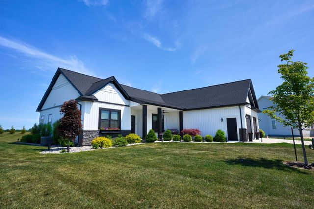 184 Queens Creek Drive, Frankenmuth, MI 48734