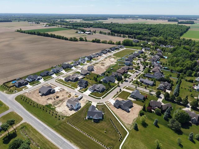 184 Queens Creek Drive, Frankenmuth, MI 48734