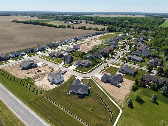 184 Queens Creek Drive, Frankenmuth, MI 48734