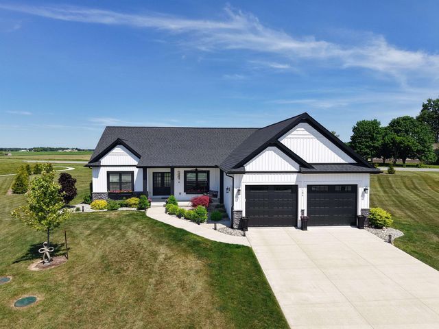 184 Queens Creek Drive, Frankenmuth, MI 48734