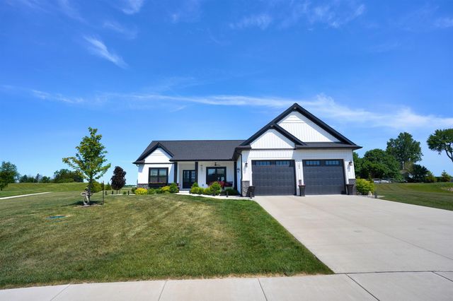 184 Queens Creek Drive, Frankenmuth, MI 48734