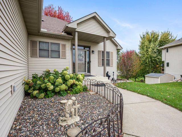 31104 Morley Drive, Lindstrom, MN 55045