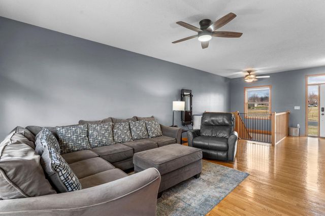 31104 Morley Drive, Lindstrom, MN 55045