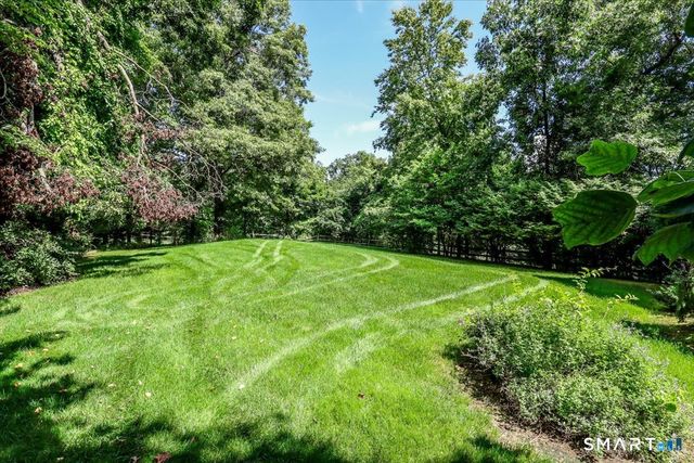 20 Dick Finn Road, New Fairfield, CT 06812