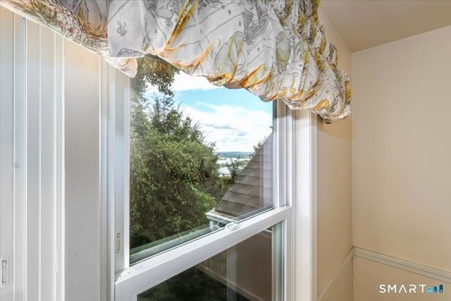 20 Dick Finn Road, New Fairfield, CT 06812