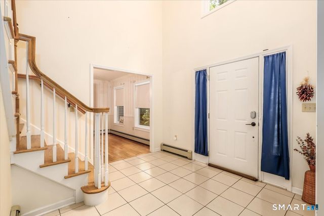 20 Dick Finn Road, New Fairfield, CT 06812