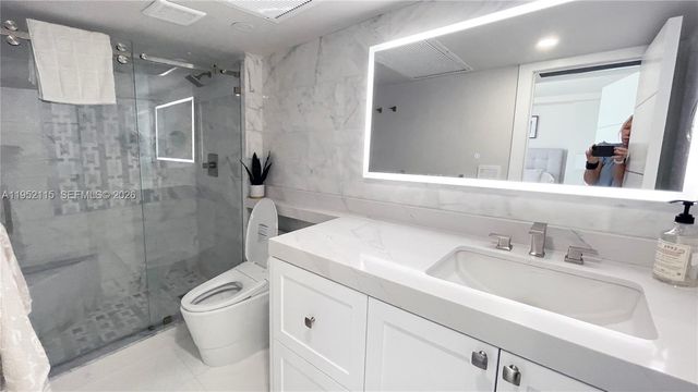 5701 Collins Ave 1221, Miami Beach, FL 33140