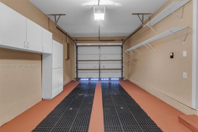 10635 NW 54th St, Doral, FL 33178