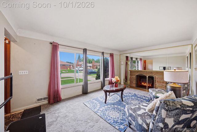 16816 Collinson Avenue, Eastpointe, MI 48021