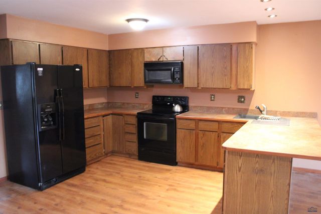 4741 HAMLIN CT, Rapid City, SD 57703