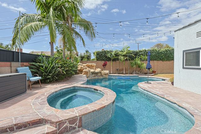 15001 Victoria, Huntington Beach, CA 92647