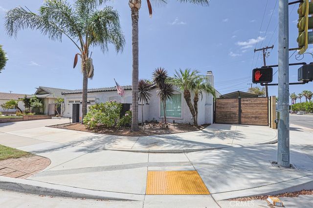 15001 Victoria, Huntington Beach, CA 92647