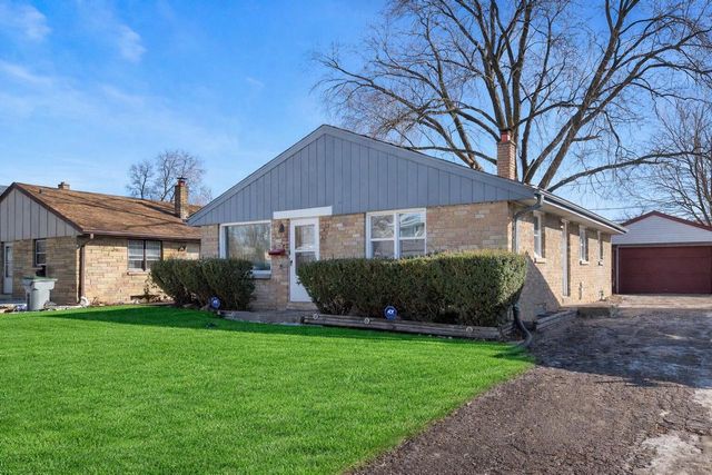 5358 N 61st STREET, Milwaukee, WI 53218