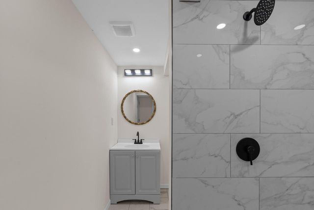 5358 N 61st STREET, Milwaukee, WI 53218