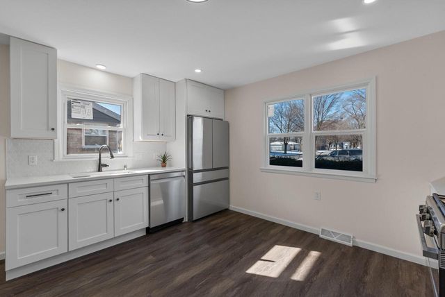 5358 N 61st STREET, Milwaukee, WI 53218