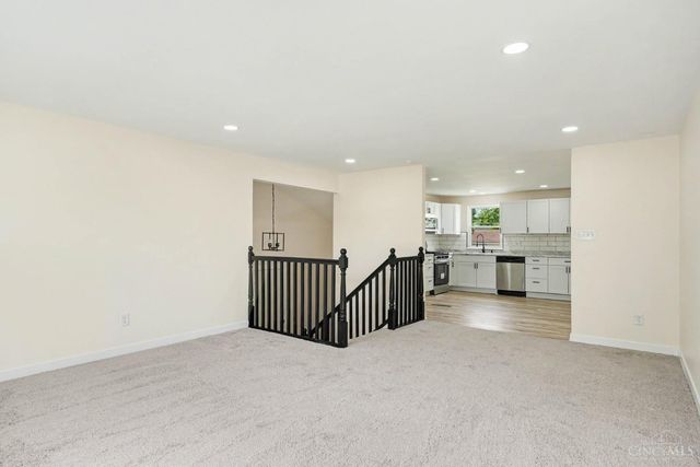 1687 Valdosta Drive, Sharonville, OH 45246