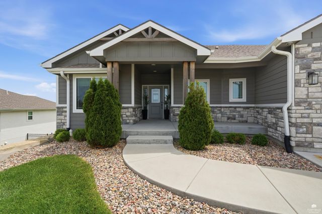 409 Ledgestone Ridge CT, Manhattan, KS 66503