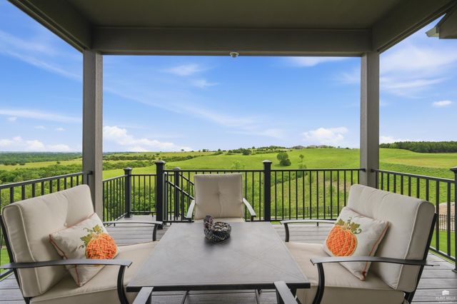 409 Ledgestone Ridge CT, Manhattan, KS 66503