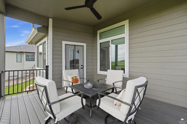 409 Ledgestone Ridge CT, Manhattan, KS 66503