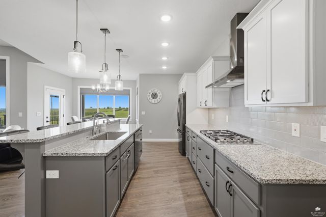 409 Ledgestone Ridge CT, Manhattan, KS 66503