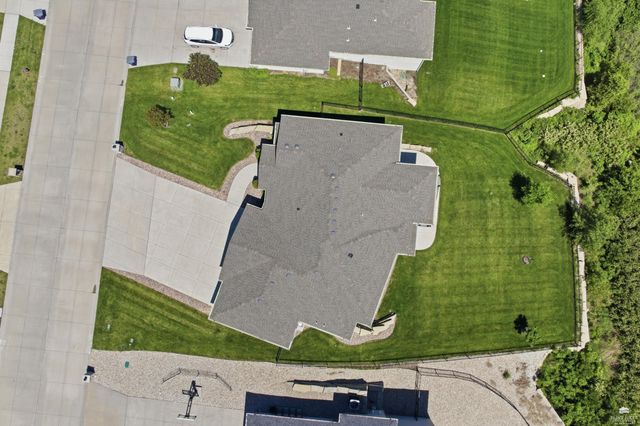 409 Ledgestone Ridge CT, Manhattan, KS 66503
