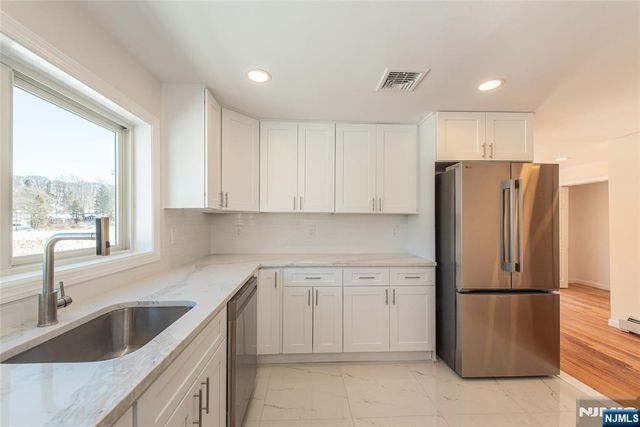 502 Otterhole Road, West Milford, NJ 07480