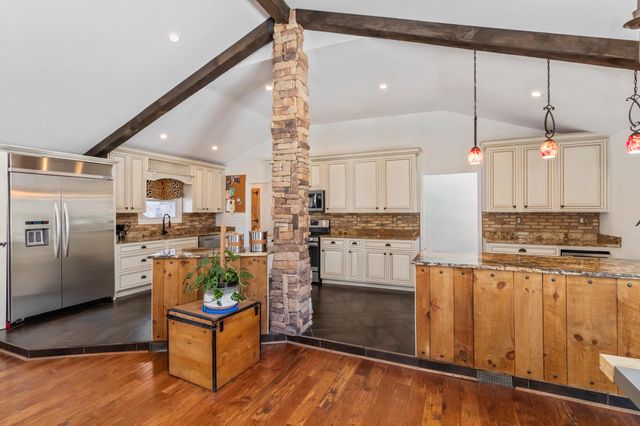7206 N CHARLES ST N, Lutherville Timonium, MD 21093