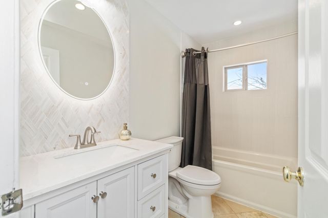 7206 N CHARLES ST N, Lutherville Timonium, MD 21093