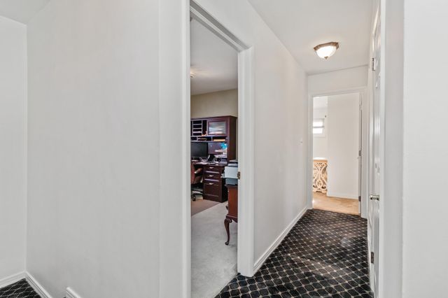 7206 N CHARLES ST N, Lutherville Timonium, MD 21093