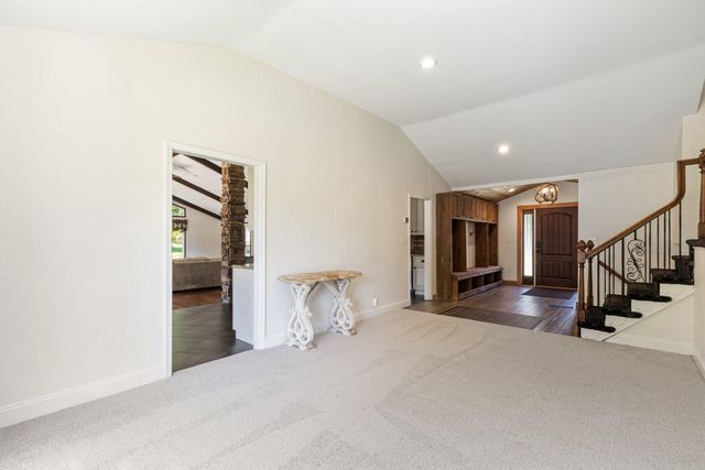 7206 N CHARLES ST N, Lutherville Timonium, MD 21093