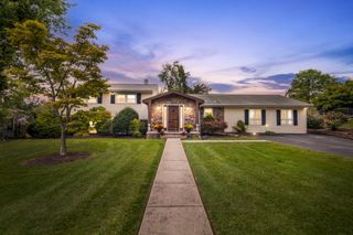7206 N CHARLES ST N, Lutherville Timonium, MD 21093