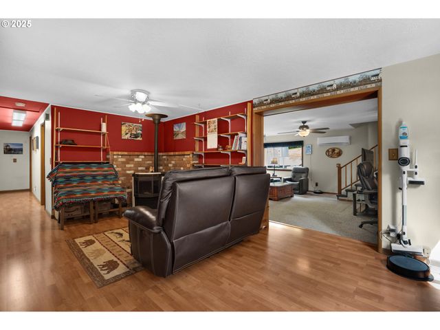 89869 HIGHWAY 202, Astoria, OR 97103