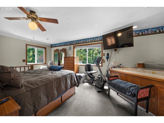 89869 HIGHWAY 202, Astoria, OR 97103