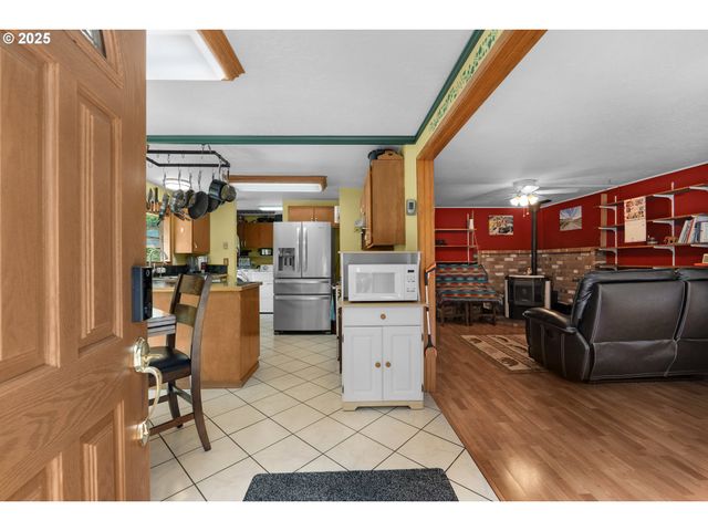 89869 HIGHWAY 202, Astoria, OR 97103