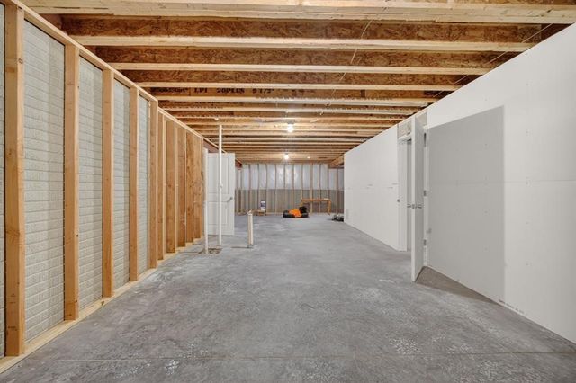2417 Merle Huff Avenue, Norwalk, IA 50211