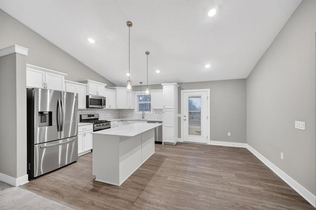 2417 Merle Huff Avenue, Norwalk, IA 50211
