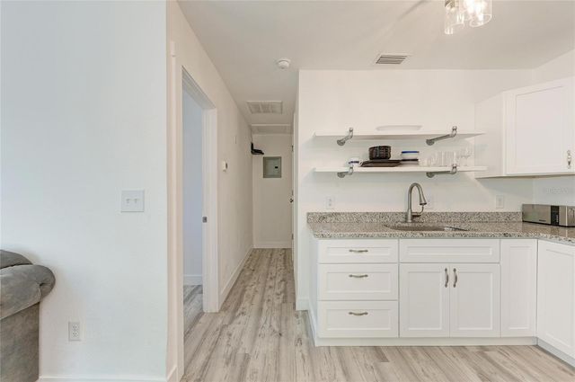 901 OAK STREET SW, Ruskin, FL 33570