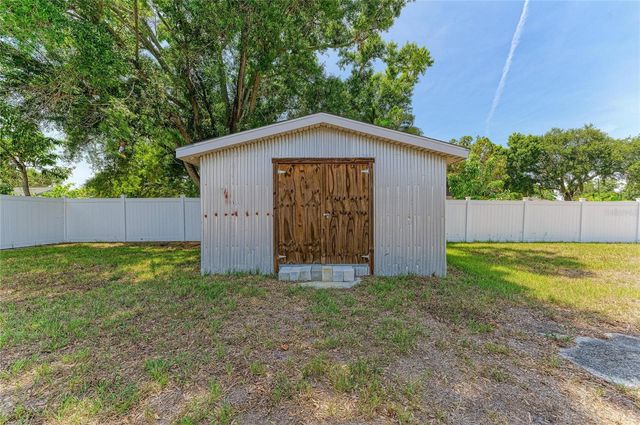 901 OAK STREET SW, Ruskin, FL 33570