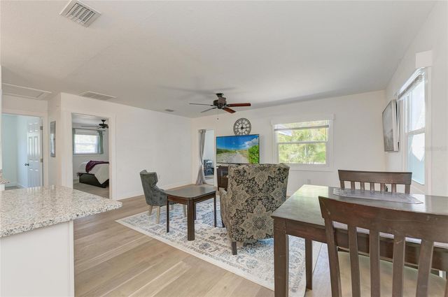 901 OAK STREET SW, Ruskin, FL 33570