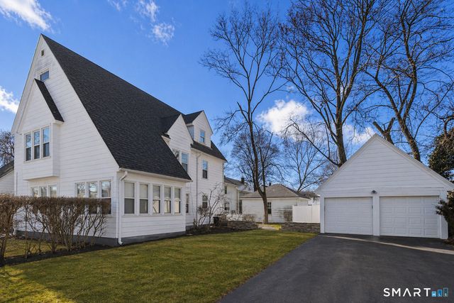 1955 Chapel Street, New Haven, CT 06515