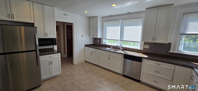 1955 Chapel Street, New Haven, CT 06515