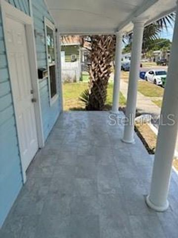 2524 W CHESTNUT STREET, Tampa, FL 33607