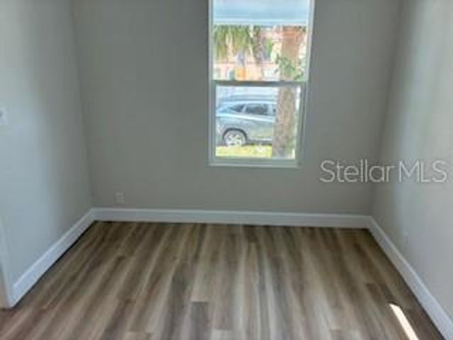 2524 W CHESTNUT STREET, Tampa, FL 33607