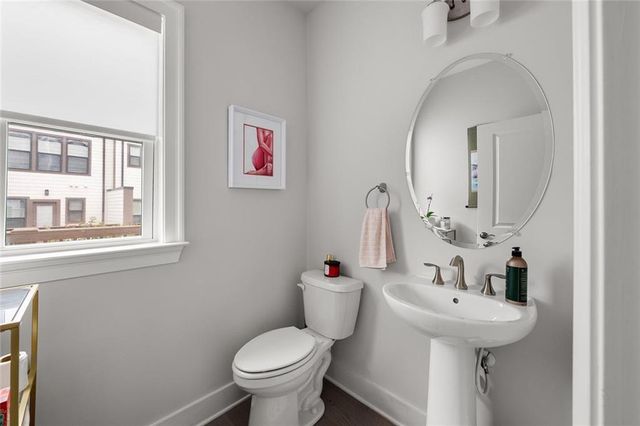 1012 Burnside NW Lane, Atlanta, GA 30318