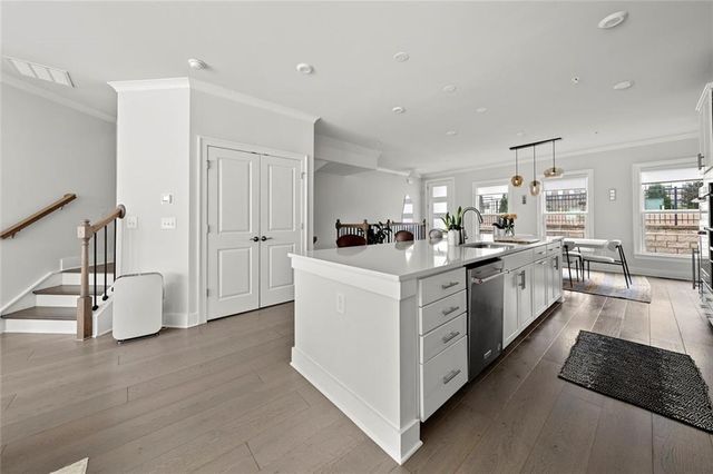 1012 Burnside NW Lane, Atlanta, GA 30318