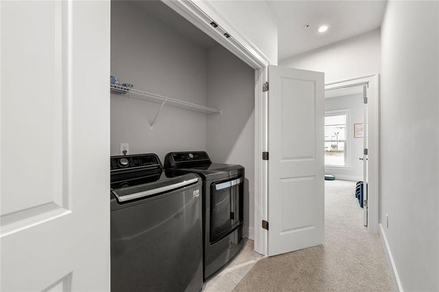 1012 Burnside NW Lane, Atlanta, GA 30318